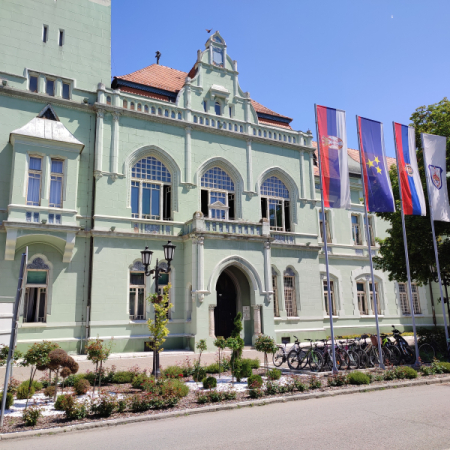 ОД ОПШТИНЕ НИКАД НИЈЕ ТРАЖЕН НОВАЦ ЗА ПОПРАВКУ ИЛИ СЕРВИС КОША У ХАЛИ У ПРИГРЕВИЦИ!