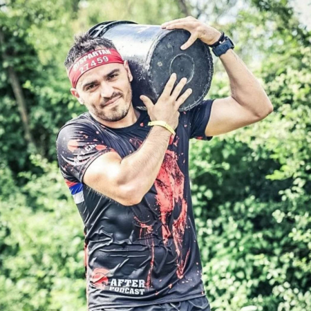 СТРАХИЊА ЈОВАНИЋ: СПОРТСКИ УЗОР ИЗ КОМШИЛУКА