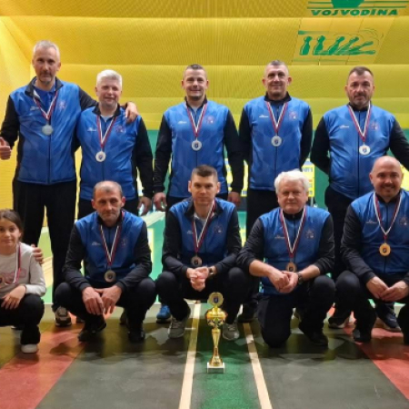 АПАТИНСКИ КУГЛАШИ, И ПОРЕД ПОБЕДЕ, НИСУ УСПЕЛИ УЋИ У СУПЕР ЛИГУ