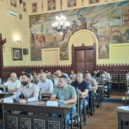 ОДРЖАНА 12. СЕДНИЦА СО АПАТИН: ОДБИЈЕН ПРЕДЛОГ ОПОЗИЦИЈЕ ДА СЕ ГЛАСА О ПОВЕРЕЊУ ПРЕДСЕДНИЦИ ОПШТИНЕ