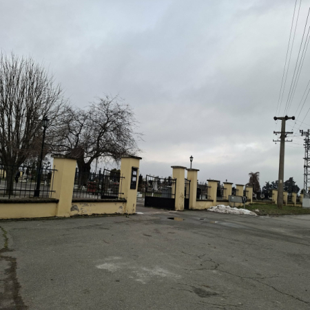 ЗА РЕКОНСТРУКЦИЈУ СТАЗА И ОДВОЗ СМЕЋА СА ГРОБЉА ИЗ САМОДОПРИНОСА ПРОШЛЕ ГОДИНЕ ИЗДВОЈЕНО 4,7 МИЛИОНА ДИНАРА