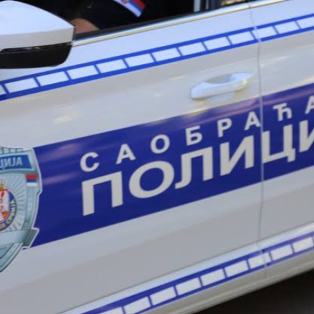 У ЈУТРОШЊОЈ САОБРАЋАЈНОЈ НЕСРЕЋИ У КЉАЈИЋЕВУ ПОГИНУО 36-ГОДИШЊИ АПАТИНАЦ