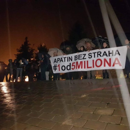 SINOĆ ODRŽANA JUBILARNA, DESETA PROTESTNA ŠETNJA U APATINU