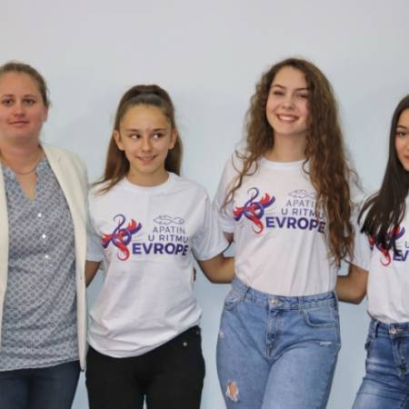 ПРИПРЕМЕ ЗА ОВОГОДИШЊИ МУЗИЧКИ ФЕСТИВАЛ УВЕЛИКО У ТОКУ