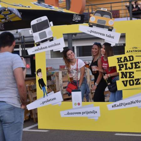 АПАТИНСКА ПИВАРА ПОДСЕЋА НА ЗНАЧАЈ БЕЗБЕДНЕ И СИГУРНЕ ВОЖЊЕ