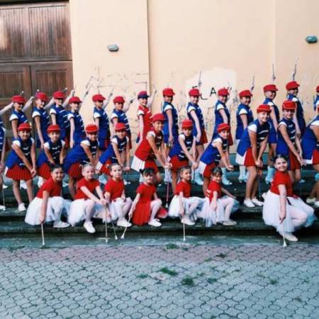 У НЕДЕЉУ НАСТУП МАЖОРЕТКИЊА ИЗ СОНТЕ УЗ ХУМАНИТАРНУ АКЦИЈУ