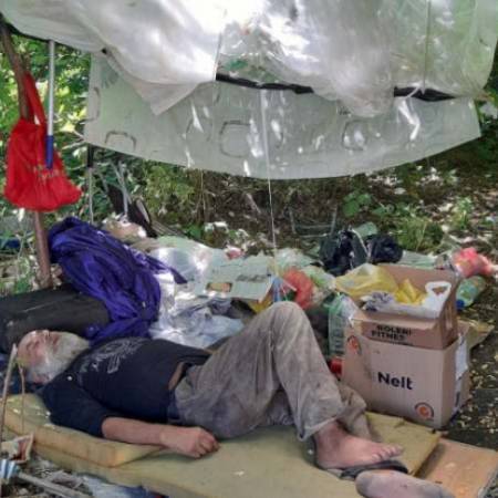 ПРИЧА О ЈЕДИНОМ АПАТИНСКОМ БЕСКУЋНИКУ: ПИРОМАН, ТАРЗАН ИЛИ, САМО, ИВАН ПЕТРОВИЋ?