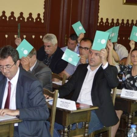 Одржана 5. седница СО Апатин - Дом здравља и Центар за социјални рад са новим вд директорима