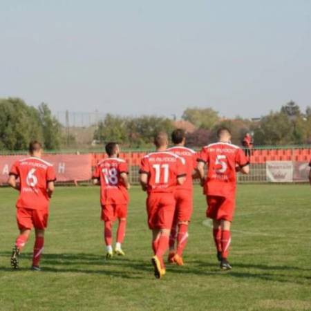 МЛАДОСТ ПОРАЖЕНА У ДЕРБИЈУ, СЛОГА ОДНЕЛА СВА ТРИ БОДА ИЗ АПАТИНА