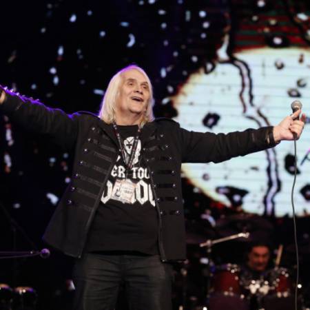 УМЕСТО СКУПОГ ДОЧЕКА НОВЕ ГОДИНЕ, НОВАЦ ДАЈТЕ ЗА ЛЕЧЕЊЕ БОЛЕСНЕ ДЕЦЕ