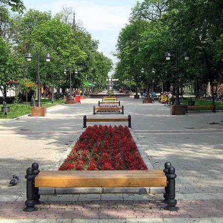 ТРАГОМ ПИТАЊА ЧИТАЛАЦА: ТРЕБА ЛИ АПАТИНУ ЈАВНИ ТОАЛЕТ?