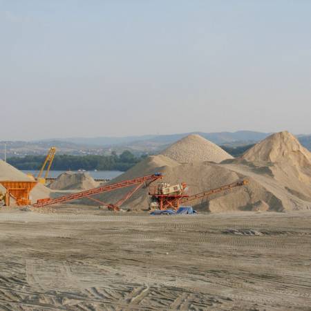 ОГЛАС  РАДИ ДАВАЊА У ЗАКУП ЗЕМЉИШТА ЗА ДЕПОНОВАЊЕ ПЕСКА