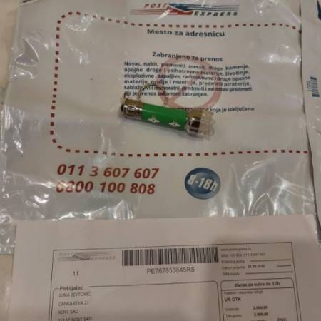 ИНТЕРНЕТ ПРЕВАРА: УМЕСТО ГПС ЛОКАТОРА, ДОБИО ПРИВЕЗАК,МАЛУ БАТЕРИЈСКУ ЛАМПУ