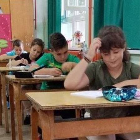 ПРВИ ДАН У ШКОЛИ: НЕ ВИДИМ ИМ УСНЕ, АЛИ ВИДИМ ДА ИМ СЕ ОЧИ СМЕЈУ...