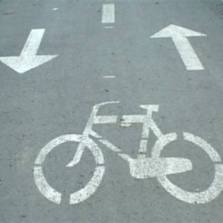 КРЕЋЕ РЕКОНСТРУКЦИЈА БИЦИКЛИСТИЧКЕ СТАЗЕ У ДИМИТРИЈА ТУЦОВИЋА