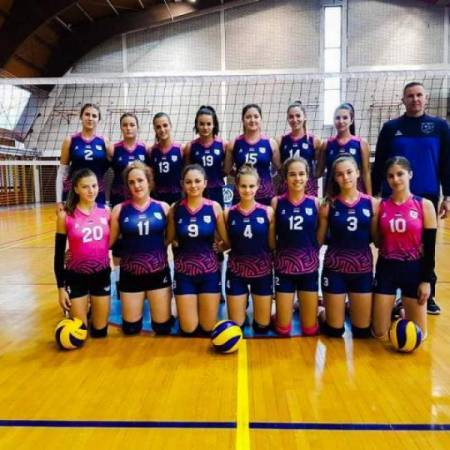 ПОБЕДА АПАТИНСКИХ ОДБОЈКАШИЦА НА СТАРТУ ПЛЕЈ-ОФА