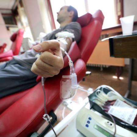 У ПЕТАК АКЦИЈА ДОБРОВОЉНОГ ДАВАЊА КРВИ У АПАТИНУ