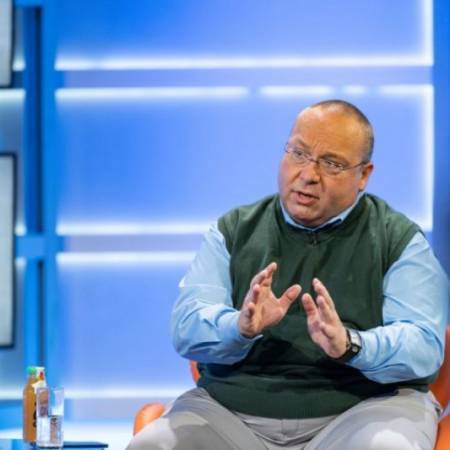 ПРОФЕСОР ВУЛЕТИЋ СУТРА У АПАТИНУ ПРЕДСТАВЉА ПОКРЕТ ЦРНО НА БЕЛО