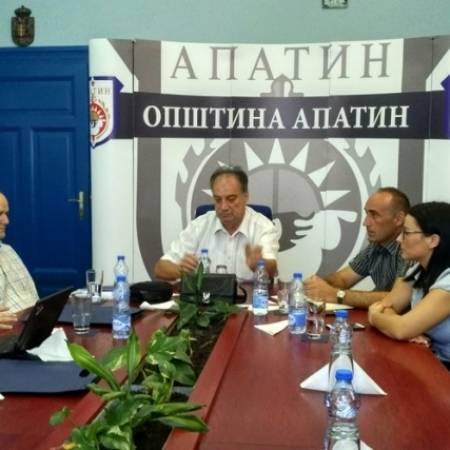 ДЕЛЕГАЦИЈА АУСТРАЛИЈСКО-СРПСКЕ ПРИВРЕДНЕ КОМОРЕ ДАНАС БИЛА У ПОСЕТИ АПАТИНУ