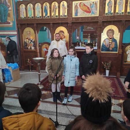 У ХРАМУ САБОР СВЕТИХ АПОСТОЛА ОБЕЛЕЖЕН СВЕТИ САВА - ШКОЛСКА СЛАВА