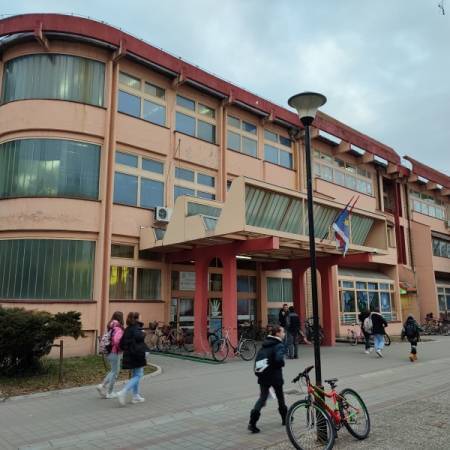 СУТРА ПОЧИЊЕ ДЕВЕТОДНЕВНИ ШКОЛСКИ РАСПУСТ