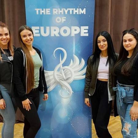 НАШЕ ПРЕДСТАВНИЦЕ ПОЧИЊУ ПРИПРЕМЕ ЗА ТАКМИЧЕЊЕ „СРБИЈА У РИТМУ ЕВРОПЕ“