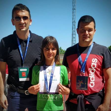 ЈОШ ТРИ МЕДАЉЕ ЗА НАШЕ ШКОЛАРЦЕ НА СОШОВ - У