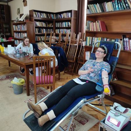 НОВА АКЦИЈА ДОБРОВОЉНОГ ДАВАЊА КРВИ У АПАТИНУ