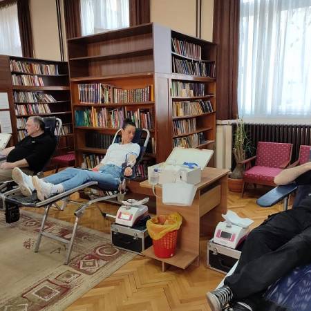НОВА АКЦИЈА ДОБРОВОЉНОГ ДАВАЊА КРВИ У АПАТИНУ