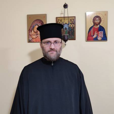 ЧЕСТИТКА ПРАВОСЛАВНОГ СВЕШТЕНСТВА ХРИШћАНИМА КОЈИ БОЖИћ СЛАВЕ ПО ГРЕГОРИЈАНСКОМ КАЛЕНДАРУ