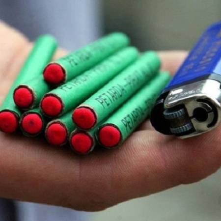 ПОЛИЦИЈА УПОЗОРАВА НА ОПАСНОСТ ПИРОТЕХНИЧКИХ СРЕДСТАВА И АПЕЛУЈЕ ДА СЕ НЕ КОРИСТЕ