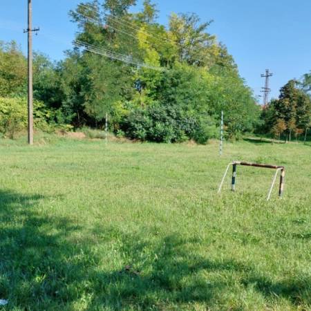 ПОЗИВАЈУ СЕ АПАТИНЦИ НА РАДНУ АКЦИЈУ РАДИ УРЕЂЕЊА ИГРАЛИШТА 