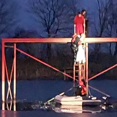 НАКОН СПАШАВАЊА 2 ДЕВОЈЧИЦЕ, МУП АПЕЛУЈЕ НА ГРАЂАНЕ ДА НЕ ХОДАЈУ ПО ЗАЛЕЂЕНИМ ВОДЕНИМ ПОВРШИНАМА