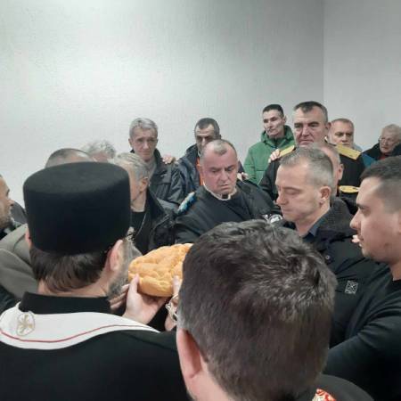 РАДИКАЛИ ОБЕЛЕЖИЛИ СЛАВУ