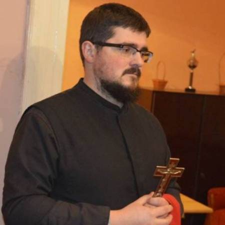 МЛАДЕН ГЛУШАЦ,ПАРОХ АПАТИНСКИ, УПУТИО ЧЕСТИТКУ СВИМ ВЕРНИЦИМА КАТОЛИЧКЕ ВЕРОИСПОВЕСТИ