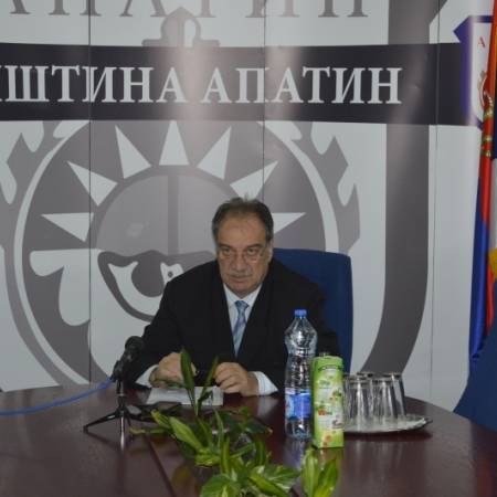 ПРЕДСЕДНИК ОПШТИНЕ АПАТИН ОРГАНИЗОВАО КОНФЕРЕНЦИЈУ ЗА МЕДИЈЕ