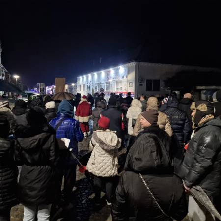 СИНОЋ ОДРЖАН СКУП: 