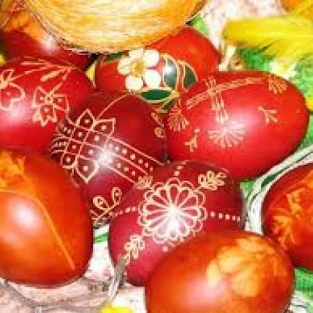 ОО ДС АПАТИН ГРАЂАНИМА ЧЕСТИТАО УСКРС