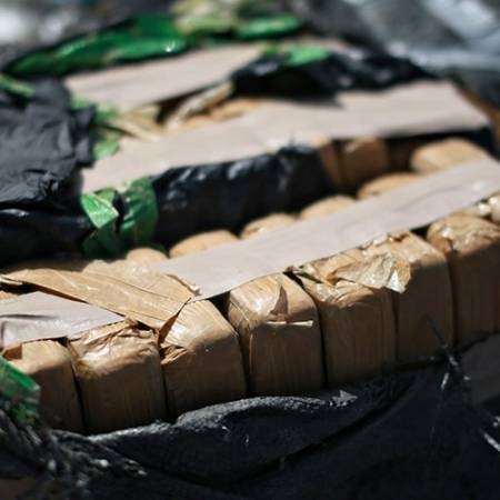 НА ГРАНИЧНОМ ПРЕЛАЗУ У БОГОЈЕВУ ЗАПЛЕЊЕН КОКАИН