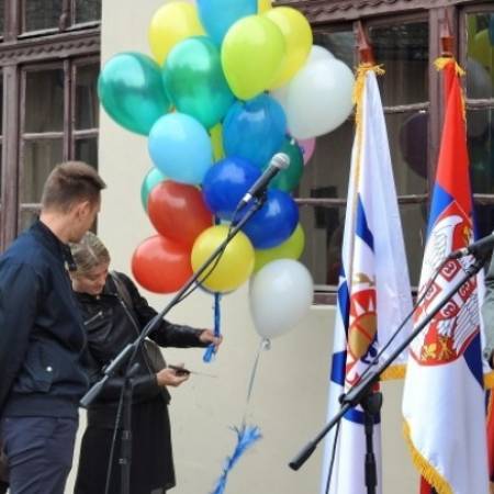 ВЛАДИМИР БАТЕЗ СВЕЧАНО ОТВОРИО ТЕРЕТАНУ НА ОТВОРЕНОМ У ПРИГРЕВИЦИ