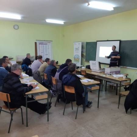 ВЕРОВАЛИ ИЛИ НЕ,ОДРЖАНА ОБУКА ЗА ДОМАРЕ И ЛОЖАЧЕ