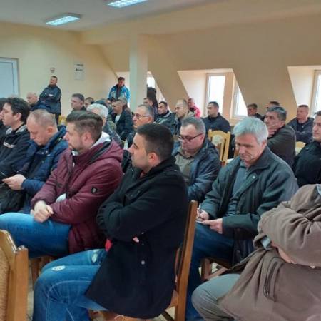 ПЛАКЕТЕ ЗАСЛУЖНИМ ПЕЦАРОШИМА УСР „БУЦОВ“