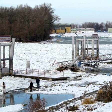 СТРУЧЊАЦИ О ПРОПУСТИМА У ИЗГРАДЊИ ПРИСТАНА И МАРИНЕ