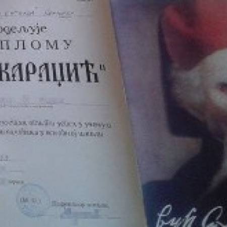 УЧИ, ИСПЛАТИ СЕ! КАНЦЕЛАРИЈА ЗА МЛАДЕ НАГРАЂУЈЕ ШКОЛАРЦЕ