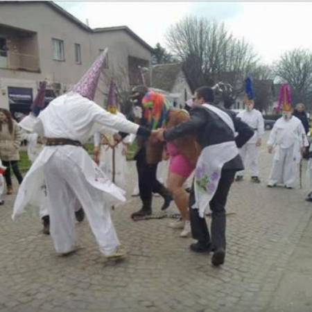 У СЛАВУ И ЧАСТ ОБИЧАЈА ИЗ СТАРОГ КРАЈА, ПРИГРЕВЧАНИ ОБЕЛЕЖИЛИ БЕЛЕ ПОКЛАДЕ