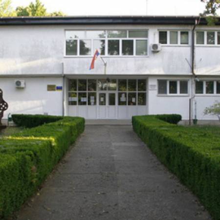 ТЕХНИЧКА ШКОЛА У АПАТИНУ УВОДИ НОВЕ СМЕРОВЕ