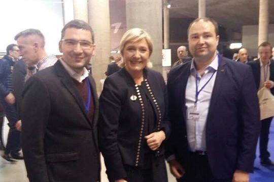 Паровић, Марин ле Пен, Теслић